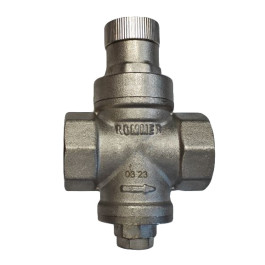 Редуктор давления поршневой без подключения манометра PN16 1/2" Rommer