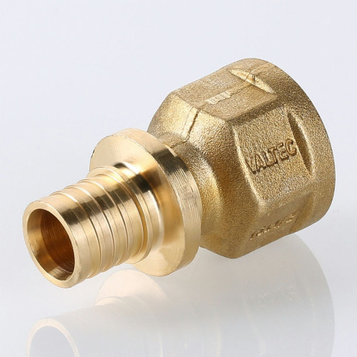 Муфта переходная Valtec с ВР резьбой 20х3/4"мм (арт.VTm.402.BG.002005)